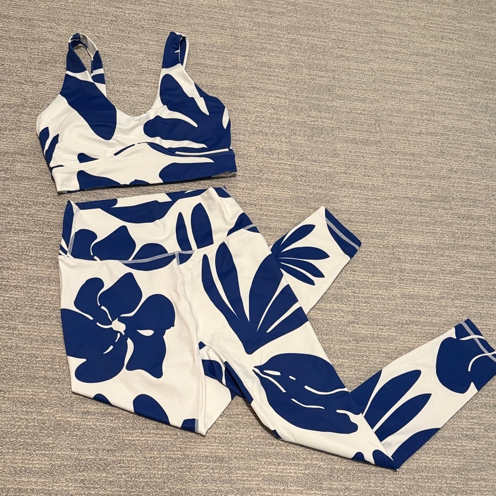 EUC Wilo matching set bra and leggings medium
